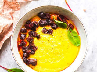 Dýňová polenta s červenou řepou Dýňová polenta s červenou řepou