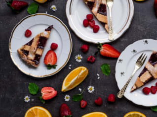Italský koláč s malinovou marmeládou Italský koláč s malinovou marmeládou