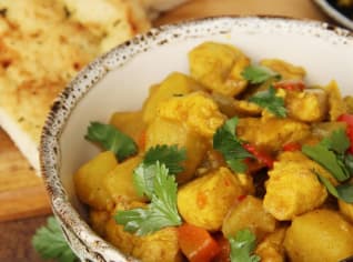 Bramborové curry s kuřetem Bramborové curry s kuřetem