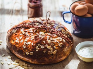 Výborný recept na velikonoční mazanec s jogurtem Výborný recept na velikonoční mazanec s jogurtem