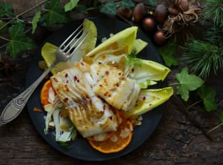 Restovaný halibut s fenyklovým salátem Restovaný halibut s fenyklovým salátem