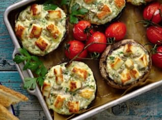 Portobello s petrželovou ricottou a sýrem halloumi Portobello s petrželovou ricottou a sýrem halloumi
