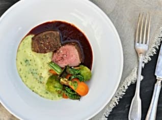 Dančí hřbet s kapustovo-bramborovou kaší Dančí hřbet s kapustovo-bramborovou kaší