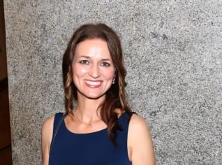 Adéla Gondíková hraje v seriálu Sestřičky tak trochu sama sebe. Adéla Gondíková hraje v seriálu Sestřičky tak trochu sama sebe.