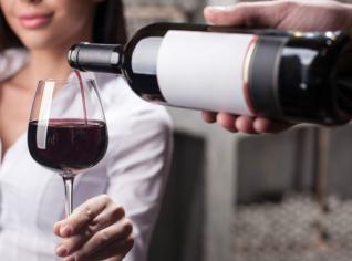 Alkohol a krása. Jak lihoviny ovlivňují vzhled? Alkohol a krása. Jak lihoviny ovlivňují vzhled?