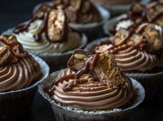 Brownie cupcakes ze slaného másla Brownie cupcakes ze slaného másla
