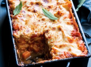 Lasagne s dýní a kuřecím masem Lasagne s dýní a kuřecím masem