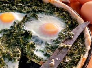 Špenátový quiche se šunkou a vejci Špenátový quiche se šunkou a vejci