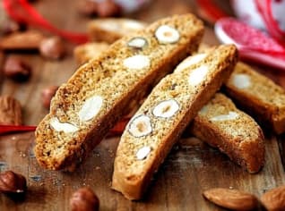 Biscotti – sušenky s ořechy Biscotti – sušenky s ořechy