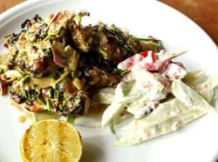 Kuře tikka masala s okurkovou rajtou Kuře tikka masala s okurkovou rajtou