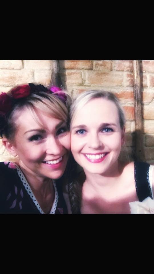 Seriálová Milenka a Ivana Braunová Seriálová Milenka a Ivana Braunová