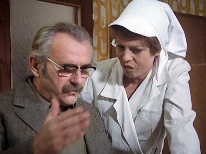 Zralé víno: Iva Janžurová s filmovým manželem Jiřím Sovákem. Zralé víno: Iva Janžurová s filmovým manželem Jiřím Sovákem.