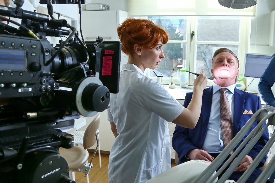 Vica Kerekes se objeví v Kapitánovi Exnerovi jako zubařka MUDr. Gabriela Steinová Vica Kerekes se objeví v Kapitánovi Exnerovi jako zubařka MUDr. Gabriela Steinová