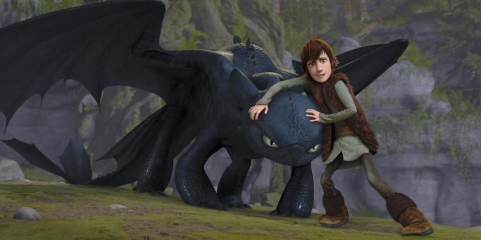 6) Jak vycvičit draka (2010) – Úchvatná fantasy o vikingské vesnici, na kterou útočí draci 6) Jak vycvičit draka (2010) – Úchvatná fantasy o vikingské vesnici, na kterou útočí draci
