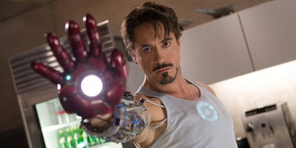 22) Iron Man (2008) – Start marveláckého filmového vesmíru, v němž se arogantní milionář transformuje v odvážného zametače vlastních problémů. 22) Iron Man (2008) – Start marveláckého filmového vesmíru, v němž se arogantní milionář transformuje v odvážného zametače vlastních problémů.