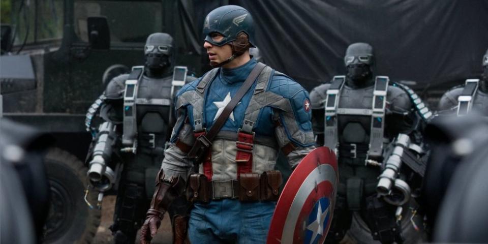 28) Captain America: První Avenger (2011) – Jonesovské retro s prvním Avengerem a zdaleka nejplodnější nacistickou buňkou. 28) Captain America: První Avenger (2011) – Jonesovské retro s prvním Avengerem a zdaleka nejplodnější nacistickou buňkou.