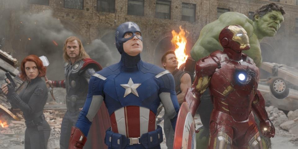 15) Avengers (2012) – Stěžejní komiksová týmovka, v níž musí nejmocnější superhrdinové světa zastavit adoptovaného prince z Asgardu. 15) Avengers (2012) – Stěžejní komiksová týmovka, v níž musí nejmocnější superhrdinové světa zastavit adoptovaného prince z Asgardu.