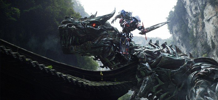 Záběry z filmu Transformers: Zánik Záběry z filmu Transformers: Zánik