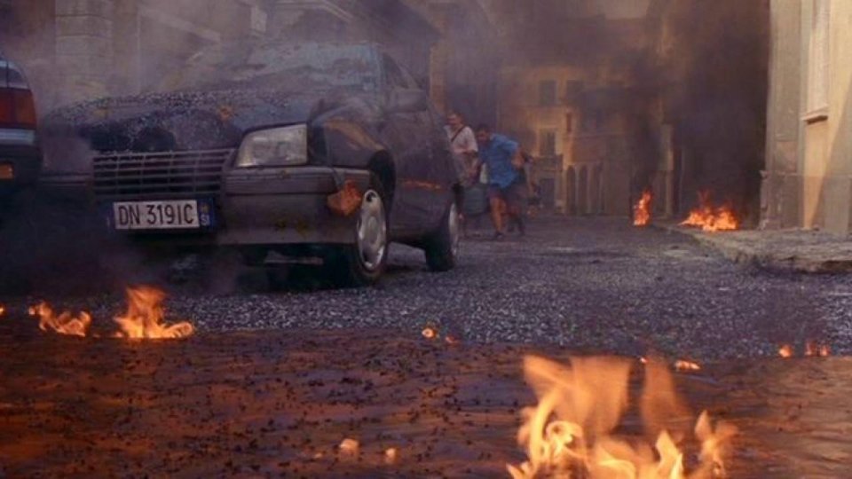 Záběry z filmu Nebezpečná sopka Záběry z filmu Nebezpečná sopka
