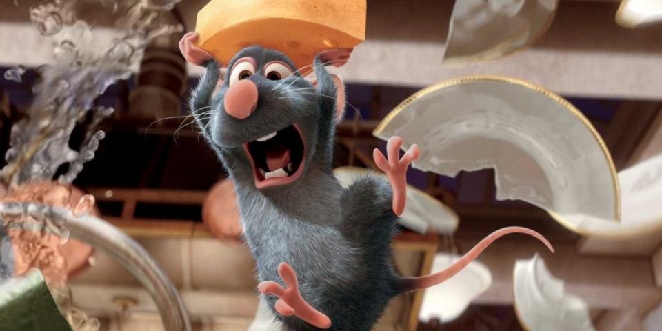 15) Ratatouille (2007) – Kulinářská odysea o labužnickém krysákovi Remmym 15) Ratatouille (2007) – Kulinářská odysea o labužnickém krysákovi Remmym
