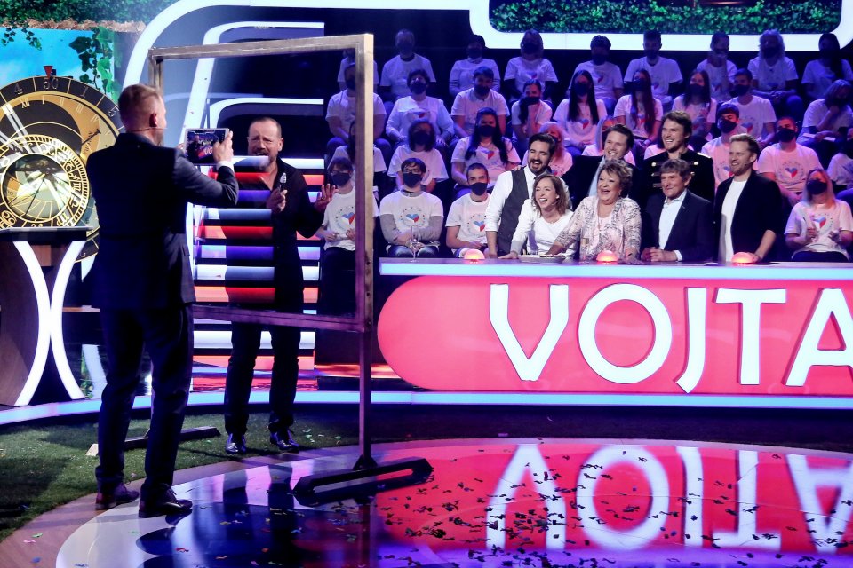 Znalosti o sobě samé změřila s týmem Jakuba Prachaře ve složení Táňa a Vojtěch Dykovi a Ondřej Brzobohatý. Znalosti o sobě samé změřila s týmem Jakuba Prachaře ve složení Táňa a Vojtěch Dykovi a Ondřej Brzobohatý.