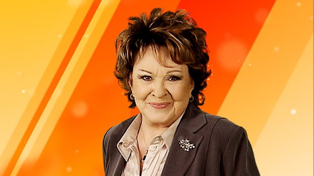 Jiřina Bohdalová ve vlastní talkshow Zrcadlo tvého života na Primě. Jiřina Bohdalová ve vlastní talkshow Zrcadlo tvého života na Primě.