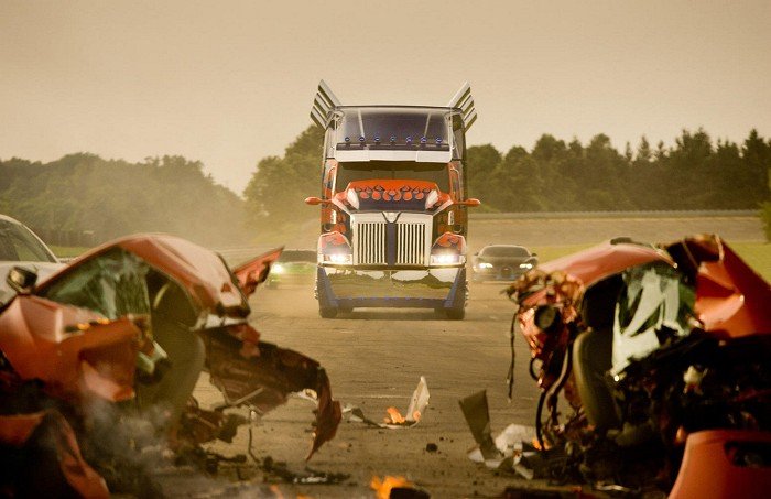 Záběry z filmu Transformers: Zánik Záběry z filmu Transformers: Zánik