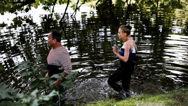 Boková v neoprenu, Taclík s tupé - Kristýna Boková se koupala v zimě Boková v neoprenu, Taclík s tupé - Kristýna Boková se koupala v zimě