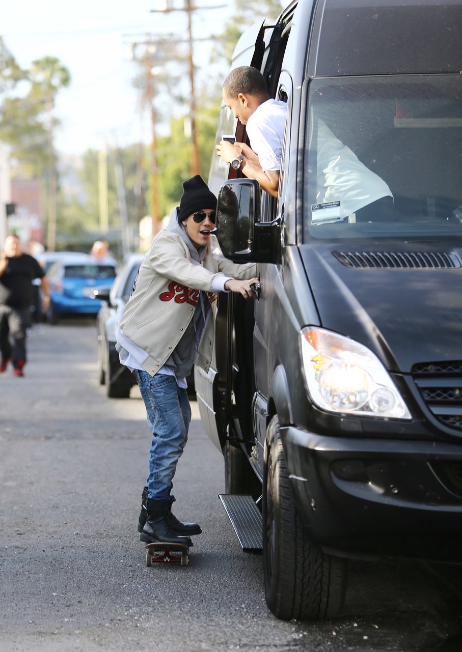 Justin Bieber skate - Obrázek 4 Justin Bieber skate - Obrázek 4