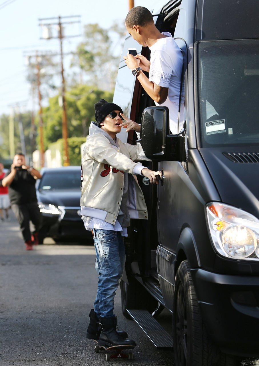 Justin Bieber skate - Obrázek 6 Justin Bieber skate - Obrázek 6