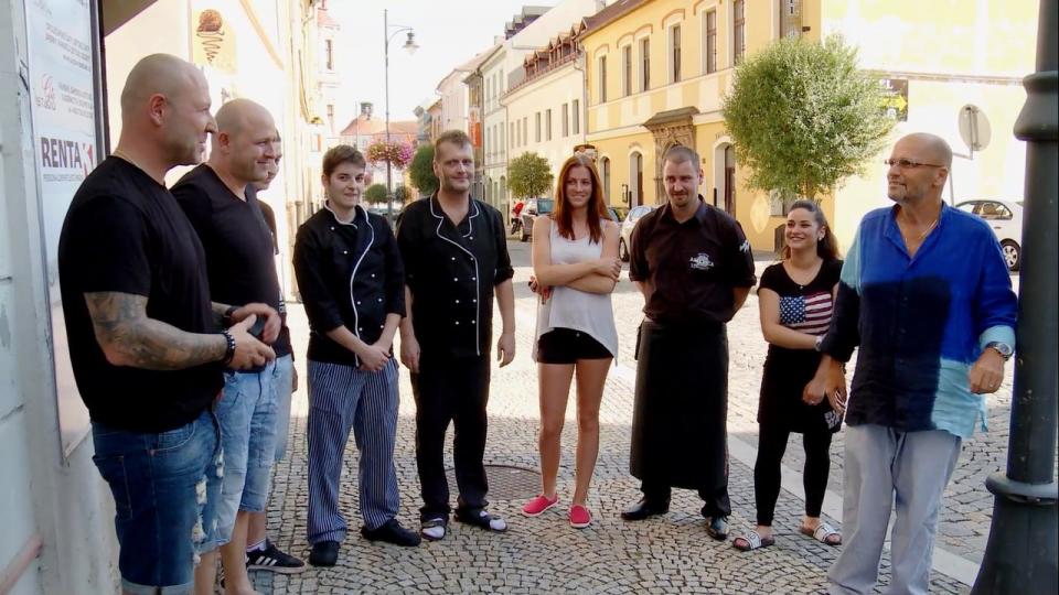 Bude nějaká nálepka a alespoň jedna hvězda na ní? Bude nějaká nálepka a alespoň jedna hvězda na ní?