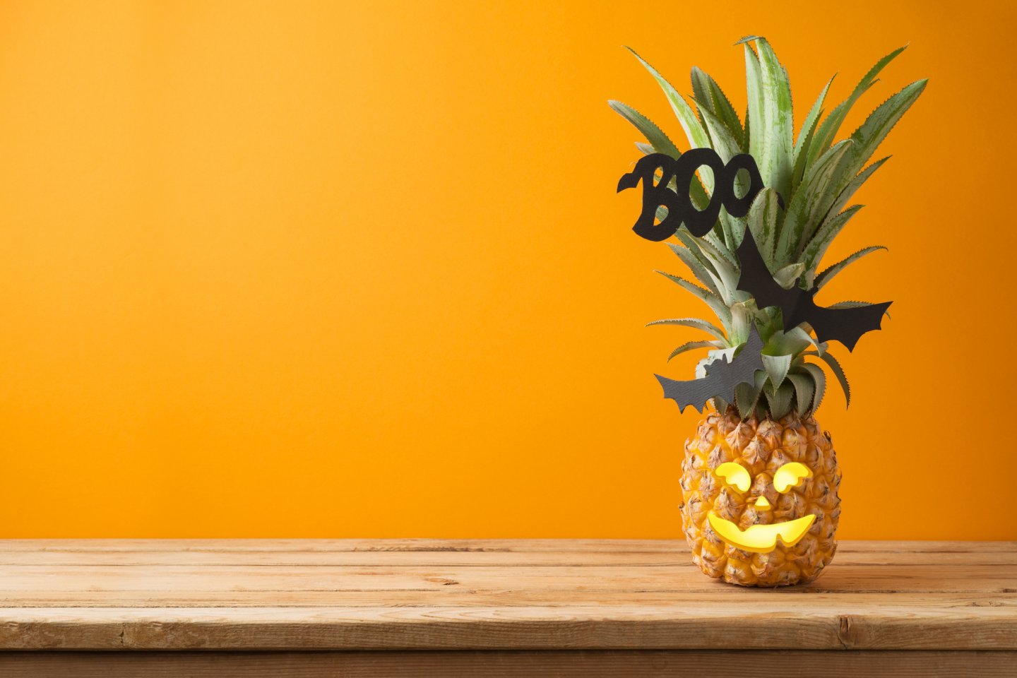 Ananas můžete všelijak dozdobit Ananas můžete všelijak dozdobit