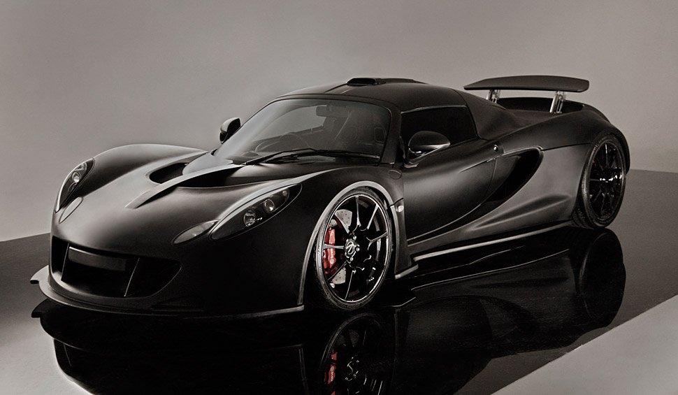1. HENNESSEY VENOM GT- A máme vítěze! Sedmilitrový motor LS9 V8 od GM dvěma turby a výkonem přes 1 200 koní zajišťuje zrychlení na stovku za 2,5 sekundy a aktuální drží i světový rekord ve zrychlení z nuly na 300 km / hs časem 13,63 sekundy. Veyron, McLar 1. HENNESSEY VENOM GT- A máme vítěze! Sedmilitrový motor LS9 V8 od GM dvěma turby a výkonem přes 1 200 koní zajišťuje zrychlení na stovku za 2,5 sekundy a aktuální drží i světový rekord ve zrychlení z nuly na 300 km / hs časem 13,63 sekundy. Veyron, McLar