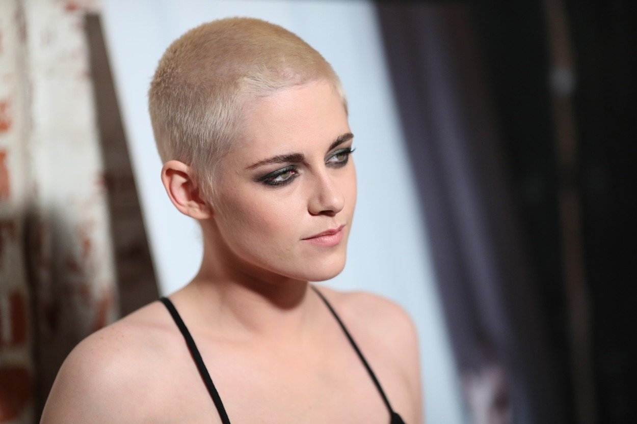Kristen Stewart přeskočilo. Připravila se o vlasy - Obrázek 4 Kristen Stewart přeskočilo. Připravila se o vlasy - Obrázek 4