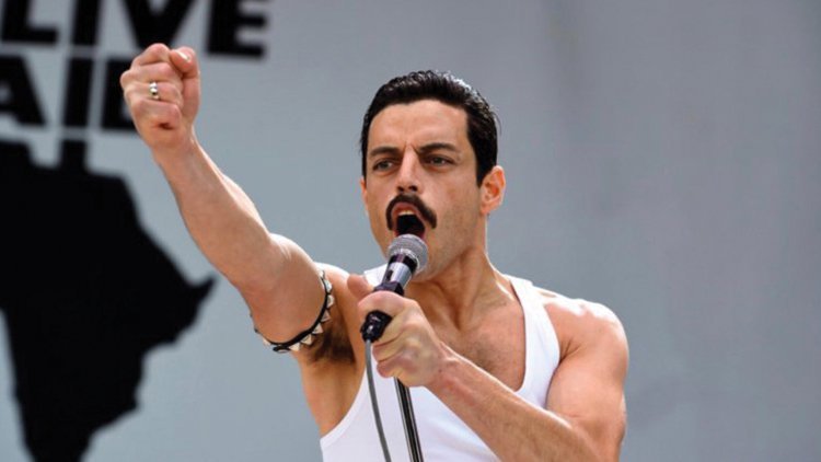 Rami Malek se proslavi v roli Freddieho Mercuryho ve filmu Bohemian Rhapsody. Rami Malek se proslavi v roli Freddieho Mercuryho ve filmu Bohemian Rhapsody.