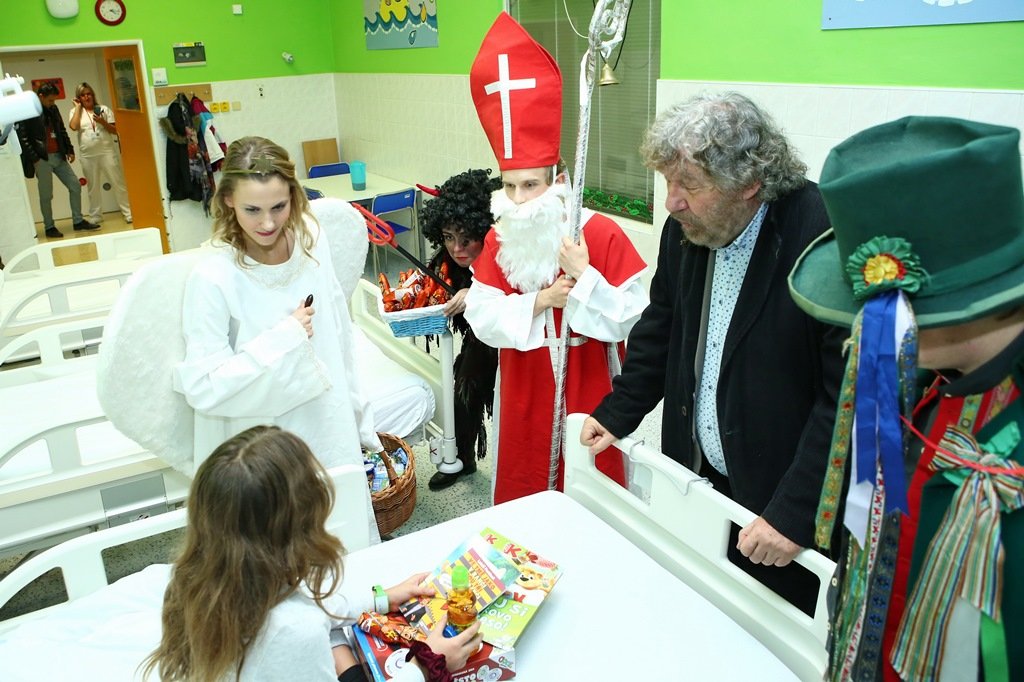 Mikuláš, čert, anděl a vodník Mikuláš, čert, anděl a vodník