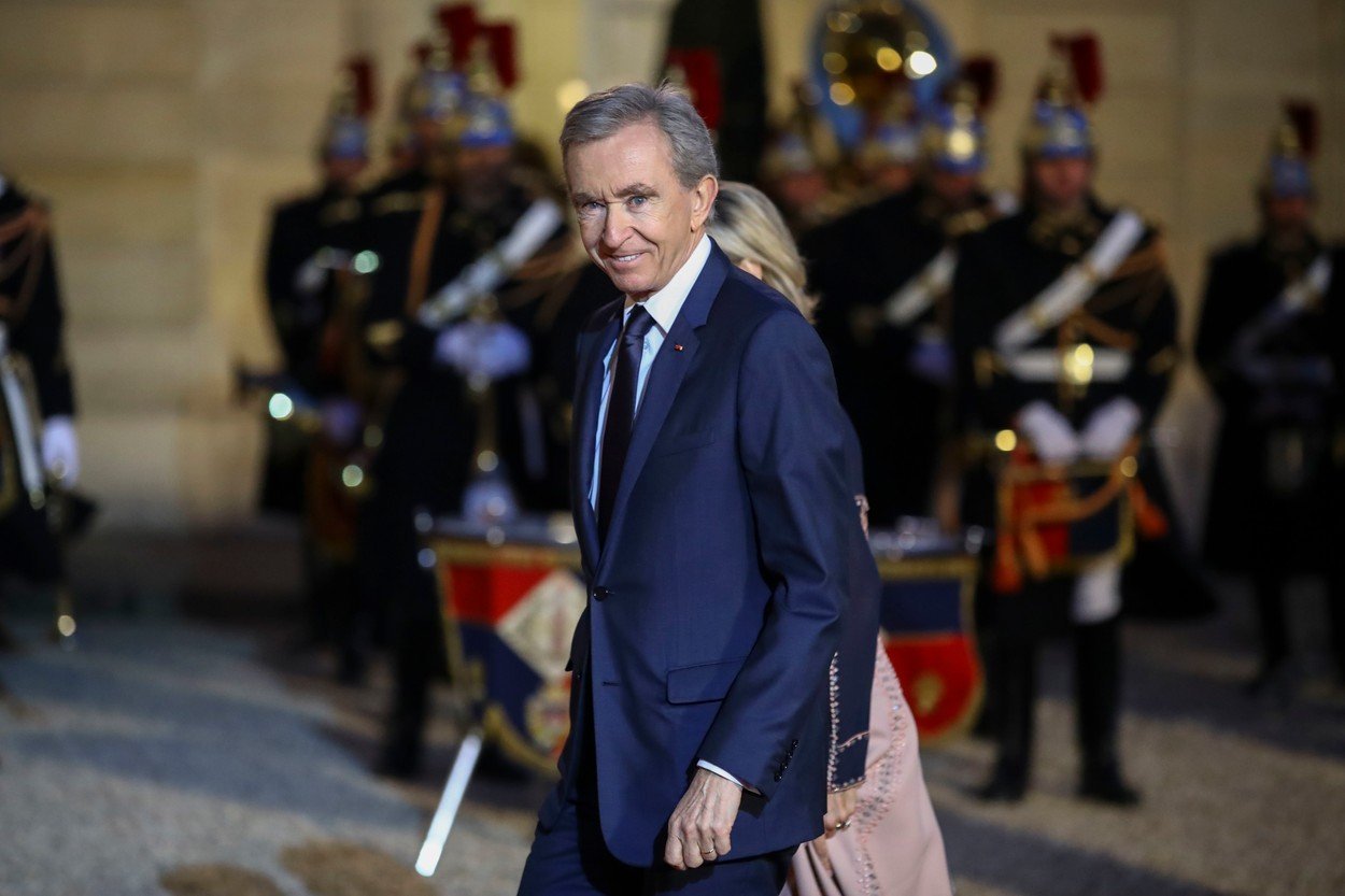 Bernard Arnault věnoval na rekonstrukci katedrály Notre-Dame přes 5 miliard korun. Bernard Arnault věnoval na rekonstrukci katedrály Notre-Dame přes 5 miliard korun.