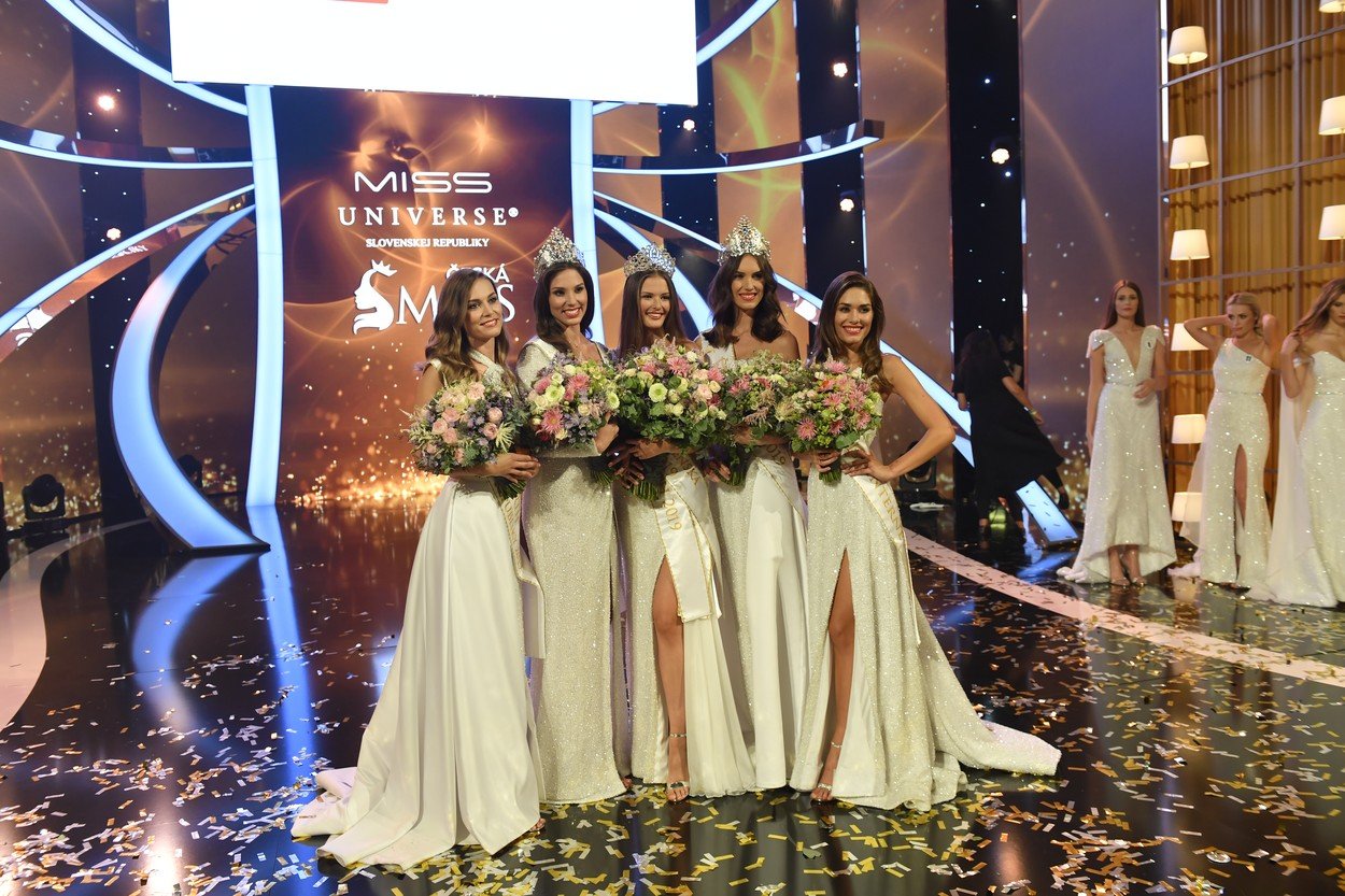 Laura Longauerová, Klára Vavrušková, Bára Hodáčová Laura Longauerová, Klára Vavrušková, Bára Hodáčová