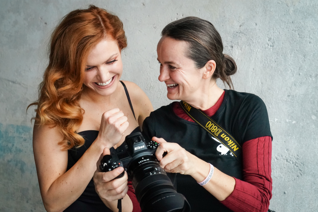 Gabriela s fotografkou Gabriela s fotografkou