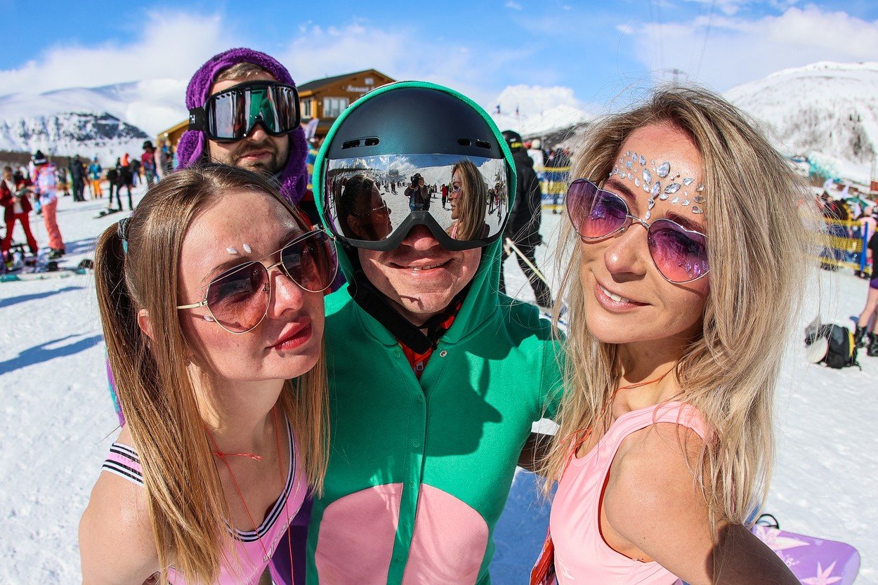 Takhle se řádí na Alpine Bikini festivalu Takhle se řádí na Alpine Bikini festivalu