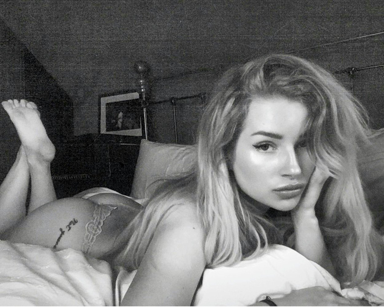 Sexy Lottie Moss (22) Sexy Lottie Moss (22)