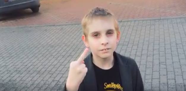 Misha má hodně haterů. Misha má hodně haterů.