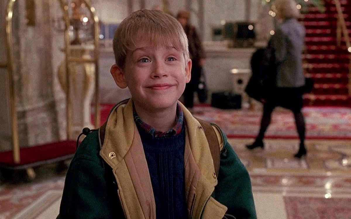Kevin ze Sám doma. Macaulay Culkin a jeho nejslavnější role. Kevin ze Sám doma. Macaulay Culkin a jeho nejslavnější role.