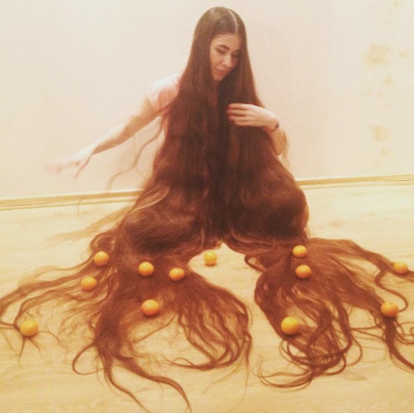 Rapunzel vážně žije. Rapunzel vážně žije.