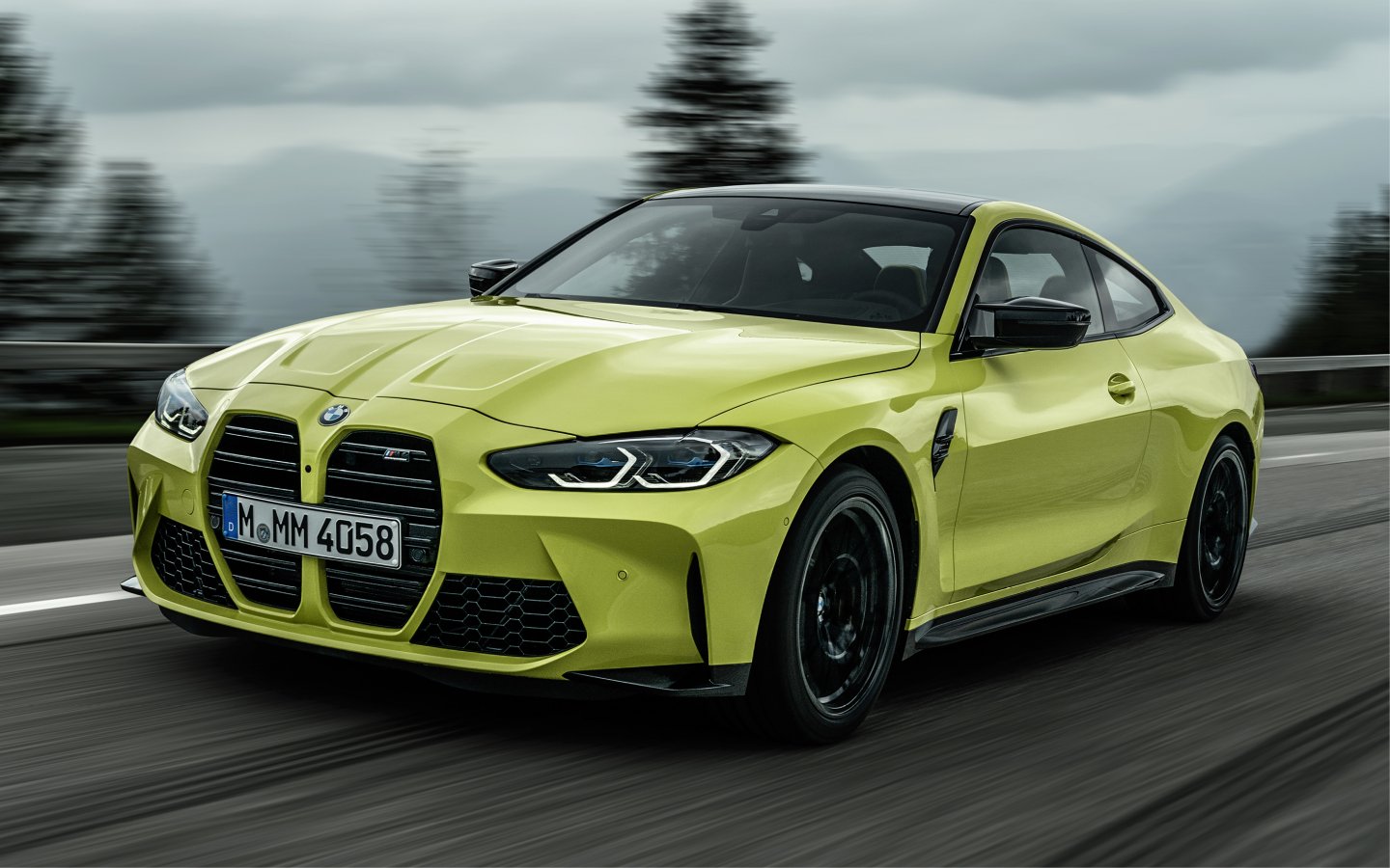 AUTO SNŮ: BMW M4 Competition Coupé AUTO SNŮ: BMW M4 Competition Coupé