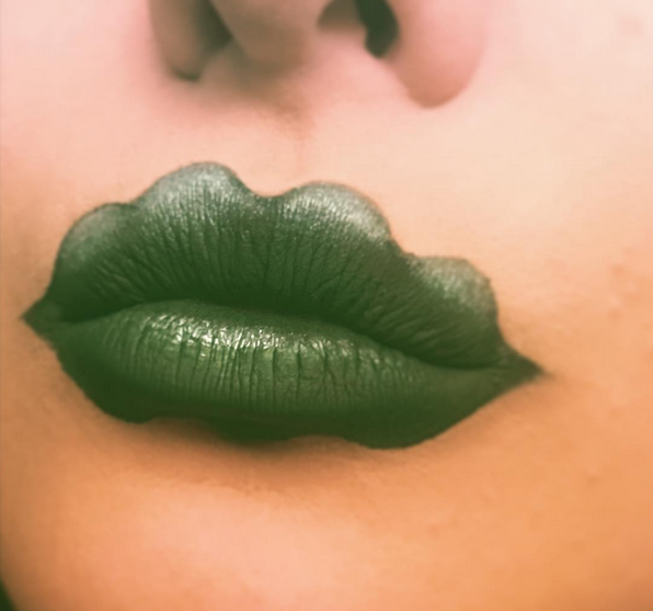 squiggly lips squiggly lips