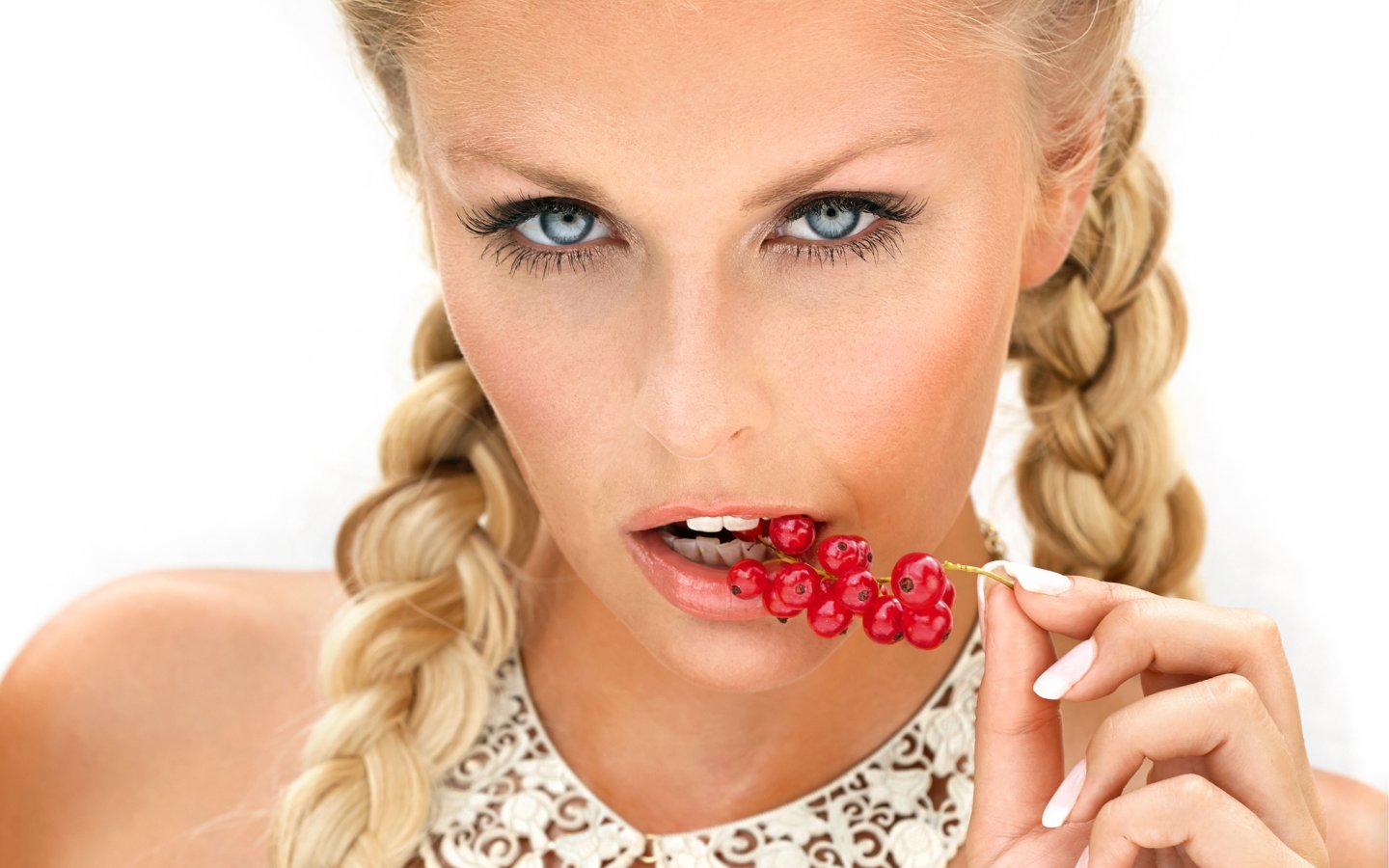 PICTORIAL: Denise Cotte PICTORIAL: Denise Cotte