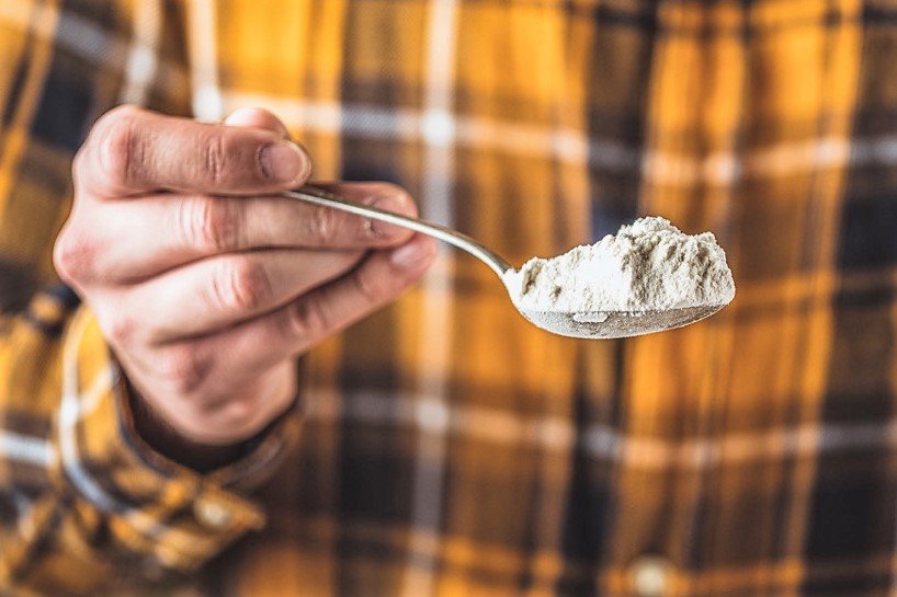 Průměrně každý člověk v Česku ročně zkonzumuje zhruba 100 kg pšeničné mouky Průměrně každý člověk v Česku ročně zkonzumuje zhruba 100 kg pšeničné mouky