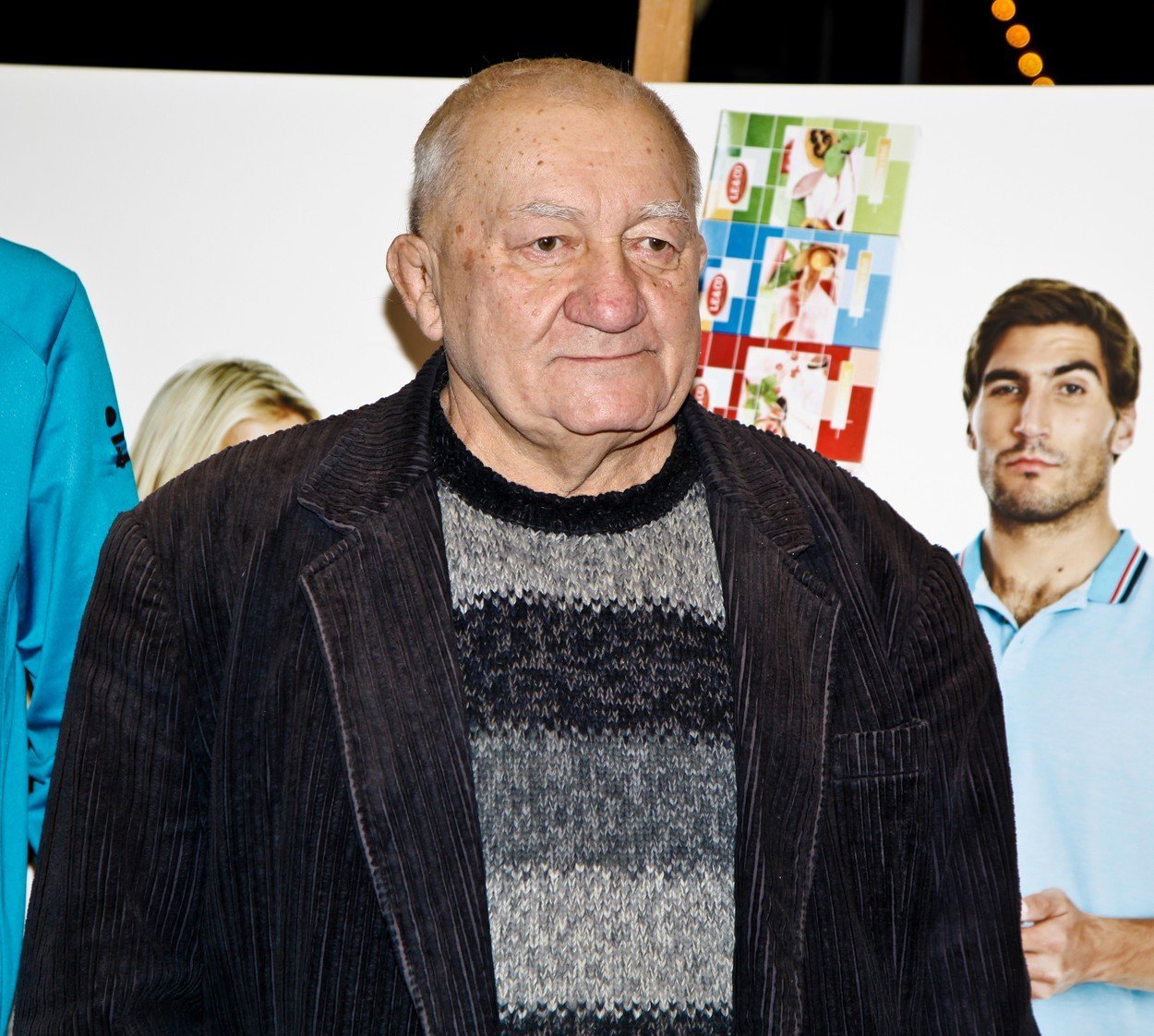 Zemřel herec Zdeněk Srstka. Zemřel herec Zdeněk Srstka.