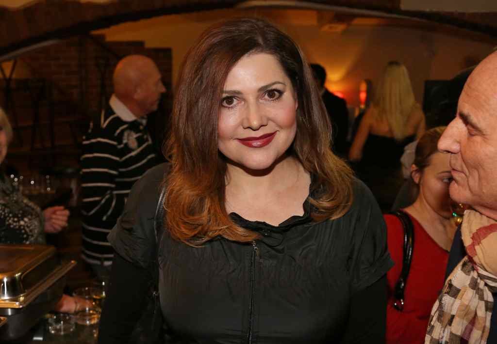 Zpěvačka Ilona Csáková. Zpěvačka Ilona Csáková.
